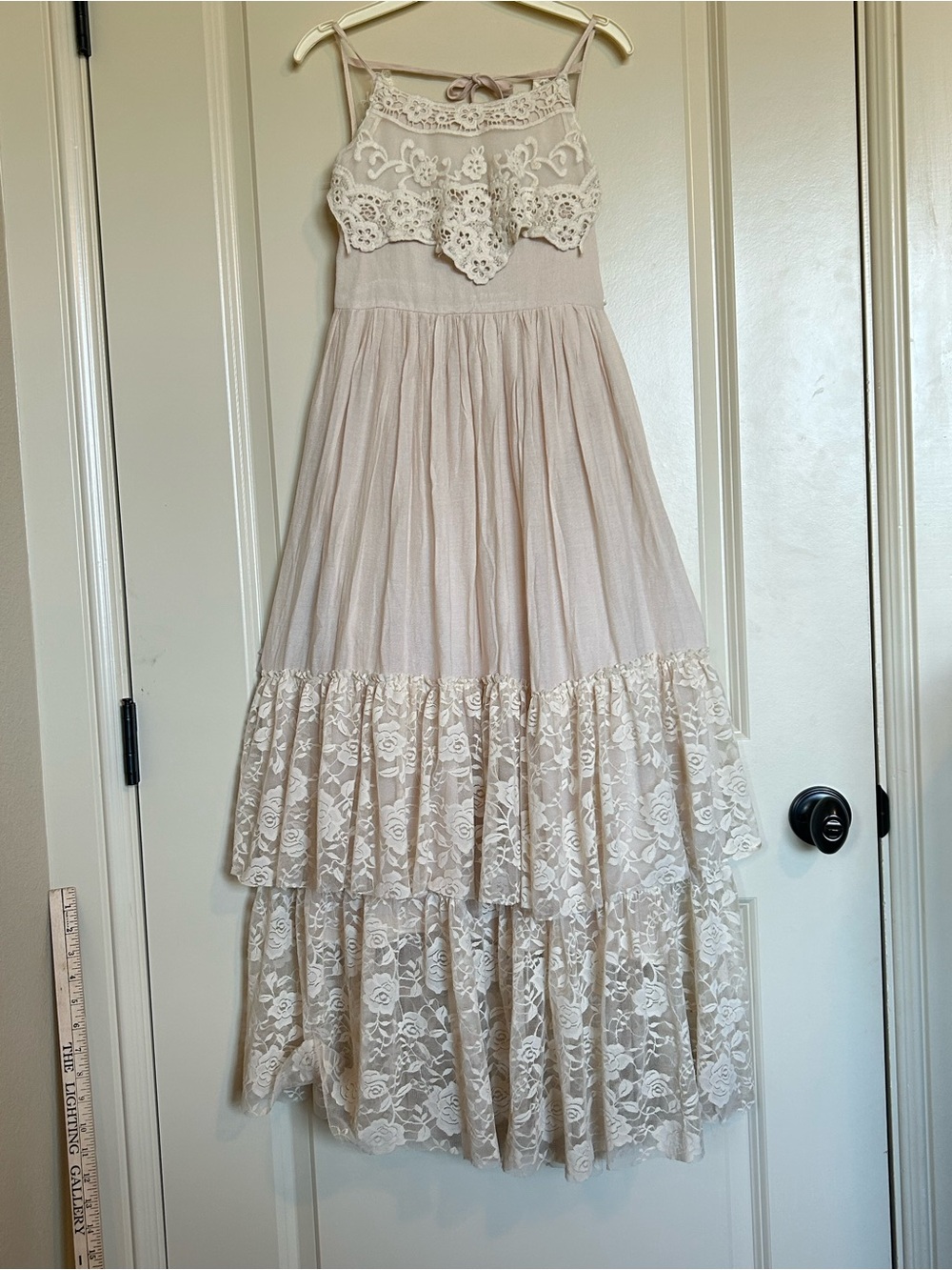 Sz8 Trish Scully Sleeveless Lace Tiered Maxi Dress